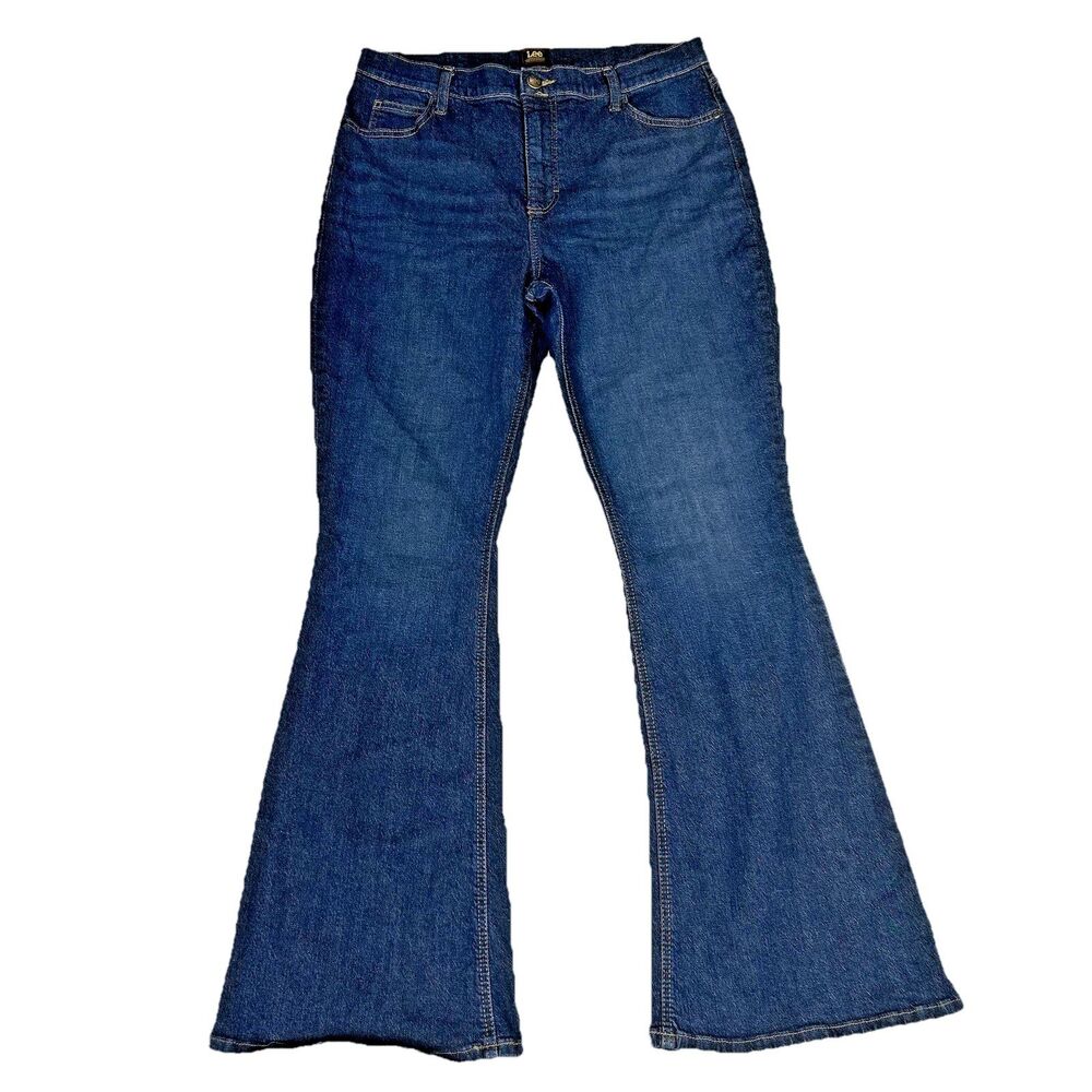 Lee Legendary Flare Leg Jeans Women’s Size 14 Medium Dark Wash Country Western